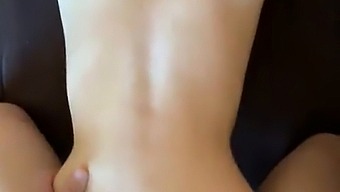 Girl Accidentally Sends Sex Tape To Friend In High Definition