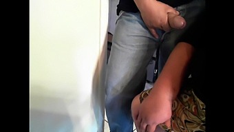 Η Γυναίκα Μου, Μου Στέλνει Βίντεο Με Τη Γειτόνισσα Της Και Το Απόλαυσα