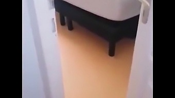 Έχω Πάθει Σοκ! Έχω Απατήσει Τη Γυναίκα Μου Με Τον Θετό Αδερφό Μου!